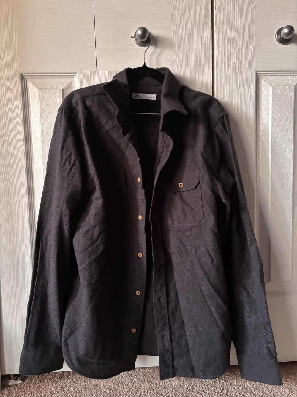 Zara Men’s Black Button-Up